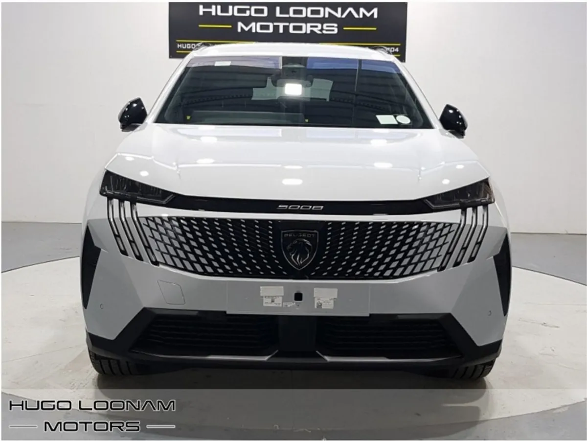 Peugeot 5008 Allure Hybrid 136bhp E-dcs6 - Image 3