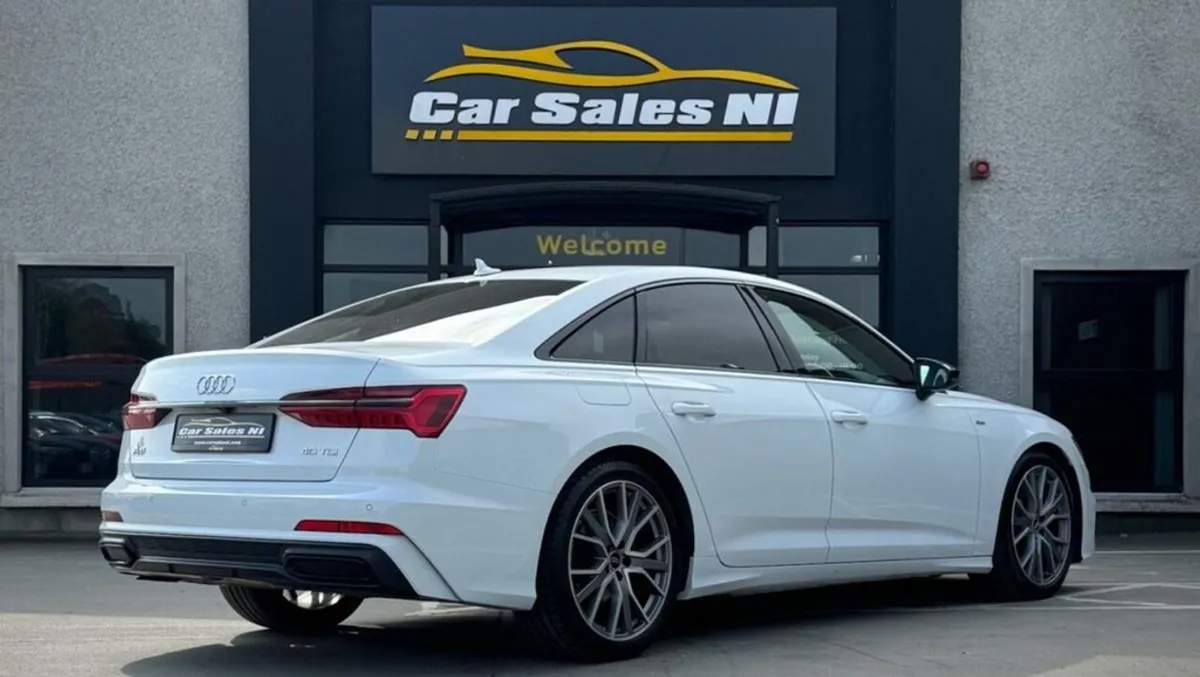 Audi A6 2.0 TDI 40 Black Edition Saloon 4dr Diese - Image 4