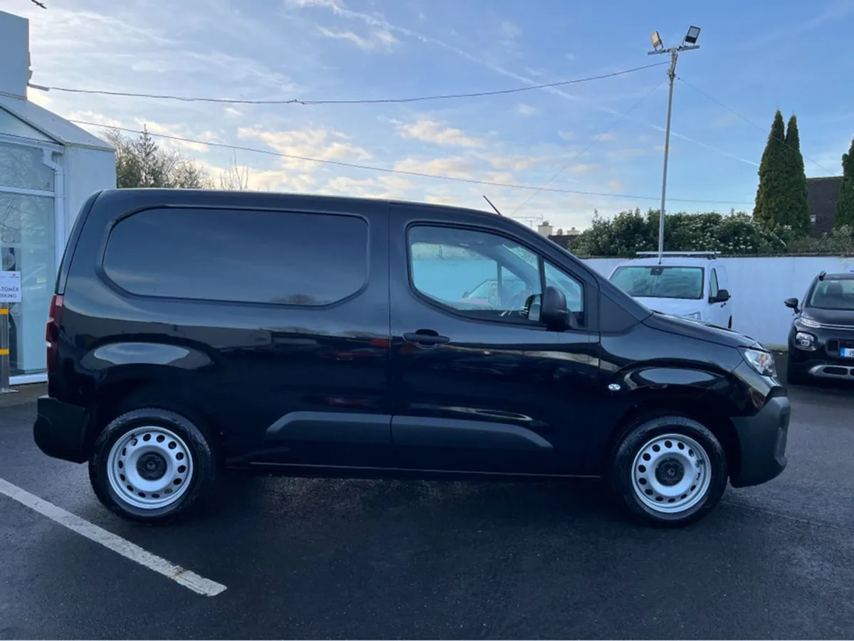 Citroen Berlingo LX Plus 1.5 Blue HDI 100BHP (pri - Image 2