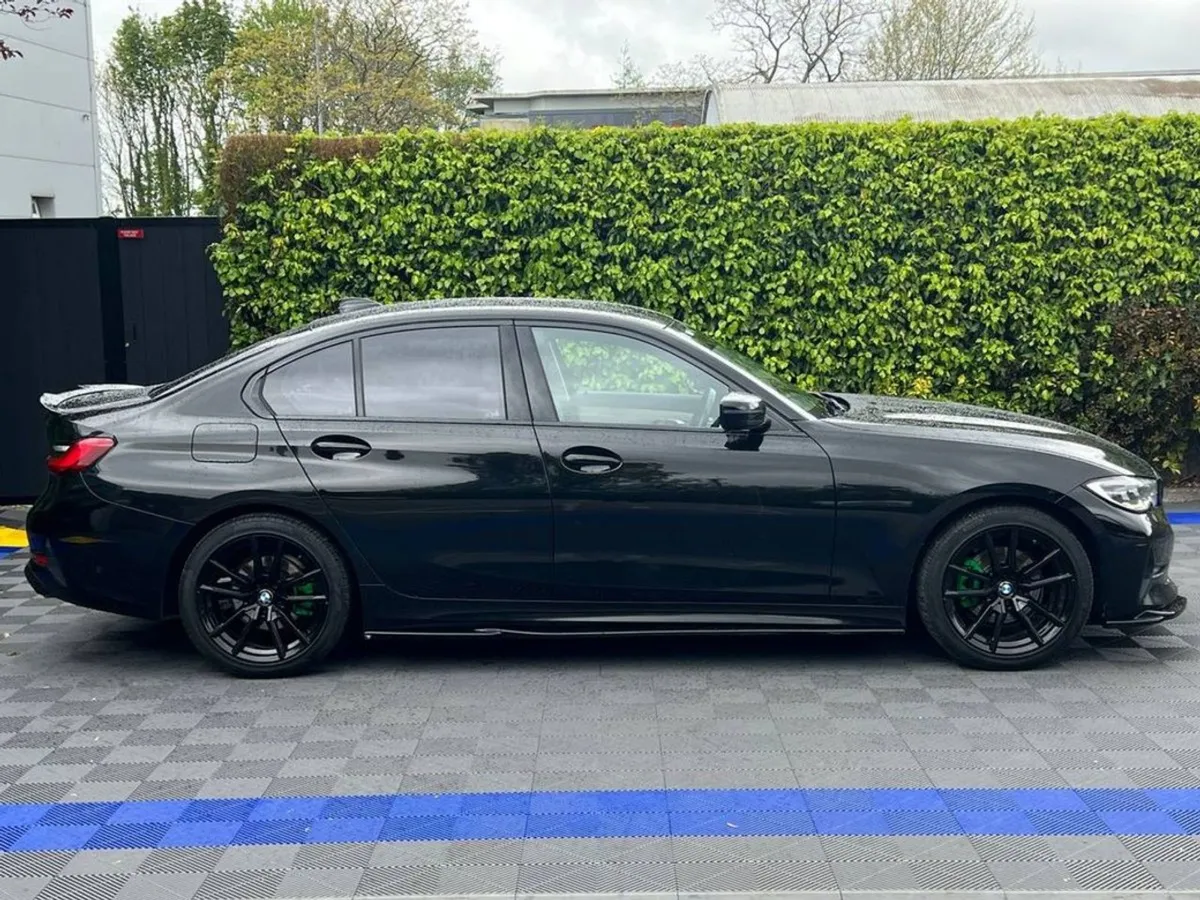 BMW 3 Series 320d Sport M Performance Pack 2.0 Au - Image 2
