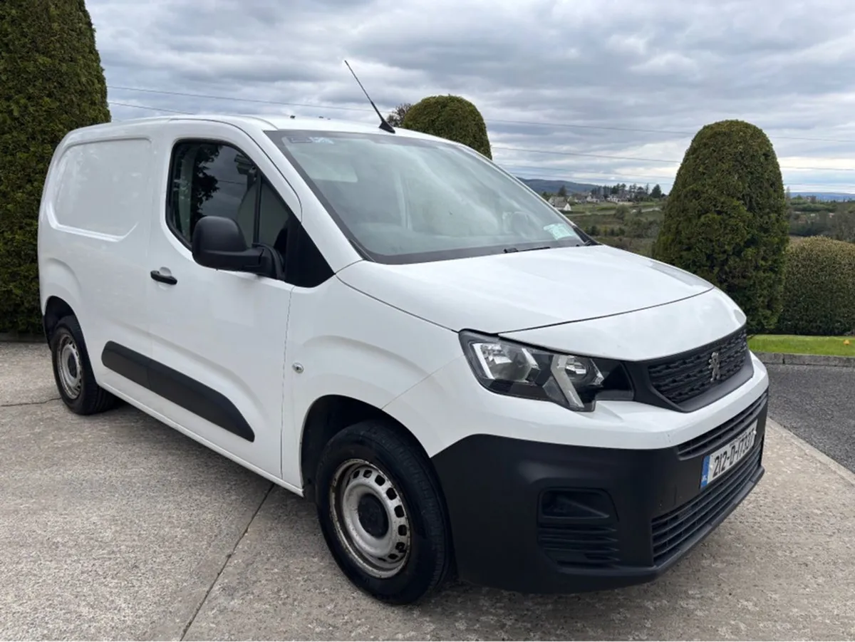 Peugeot Partner 1.5 Blue HDI 12 Months Warranty A - Image 1