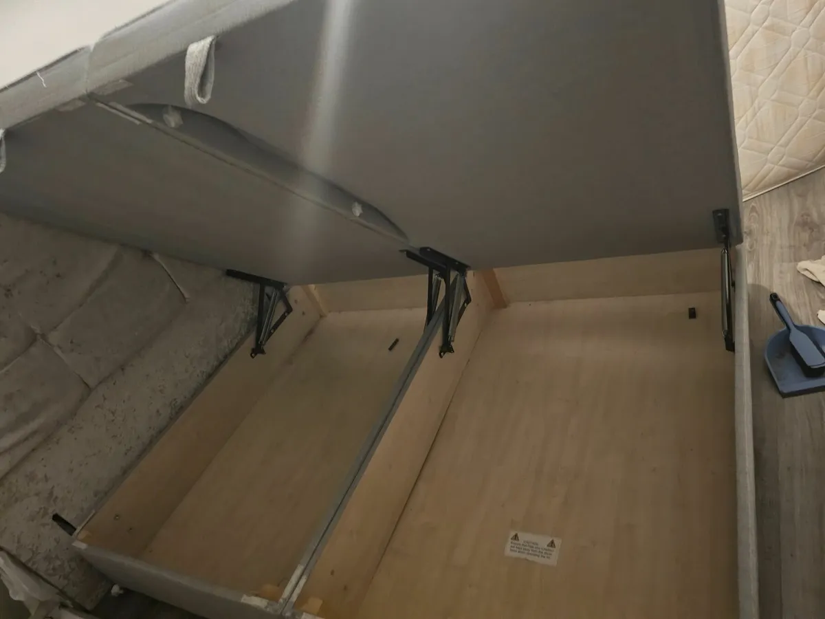 King size storage ottoman bed - Image 1