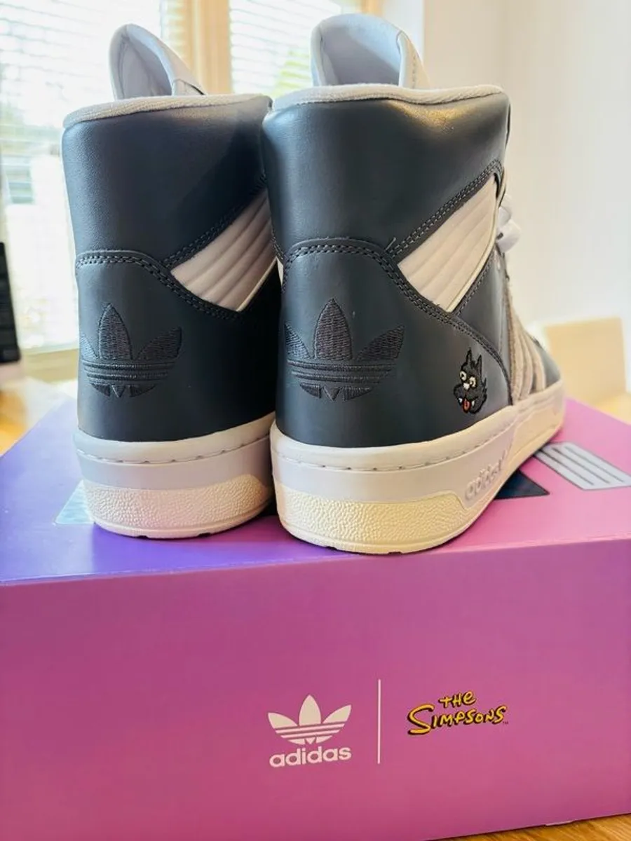 Adidas x The Simpsons Rivalry High "Scratchy" High Tops - Image 2