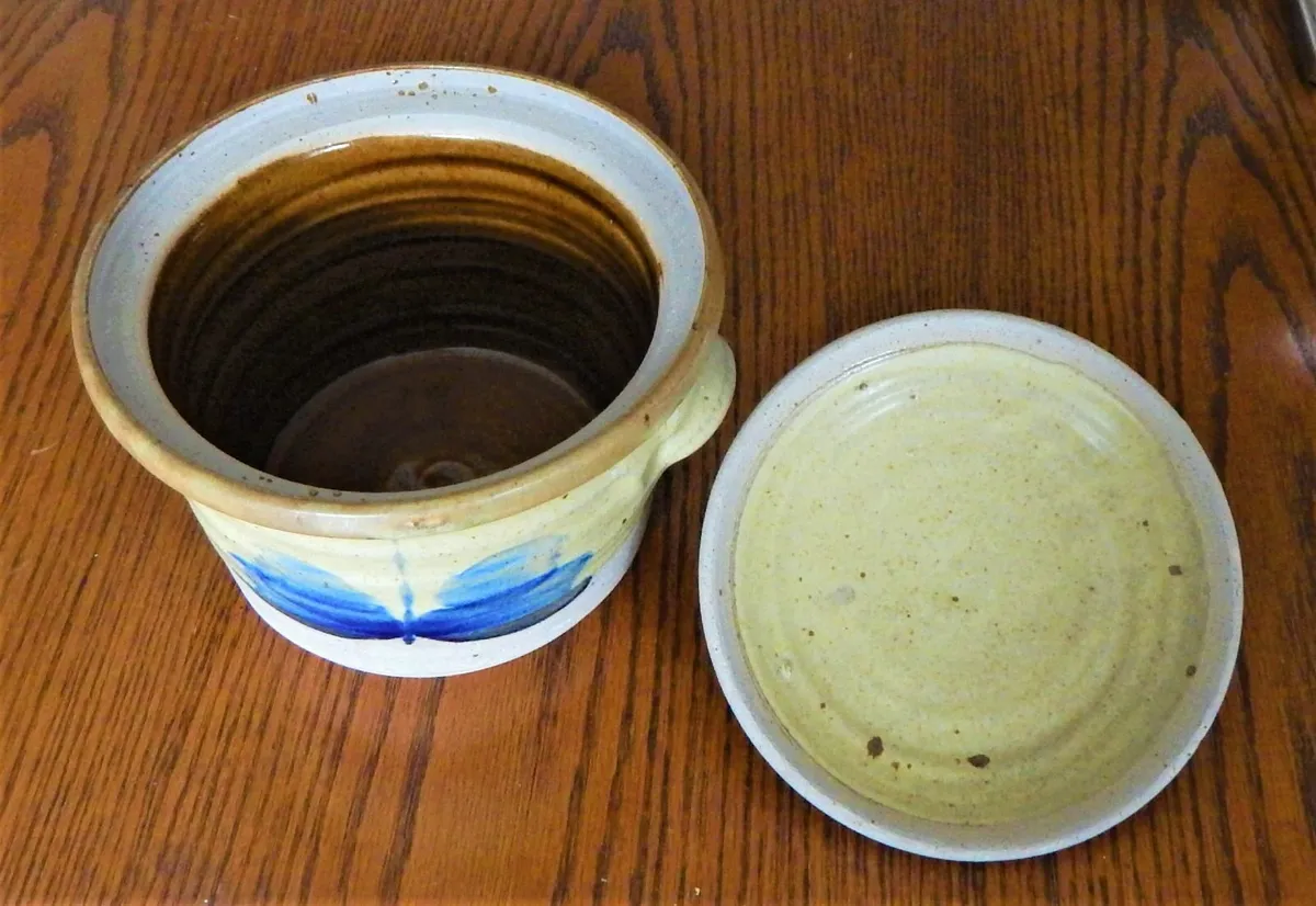 Studio Pottery Casserole Dish - Image 3