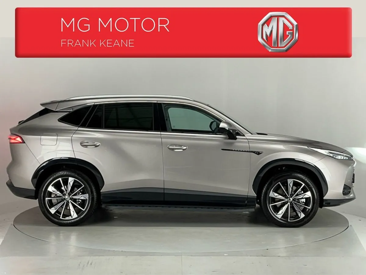 MG HS Exclusive 1.5 Petrol Plug IN Hybrid 24.7 kW - Image 3