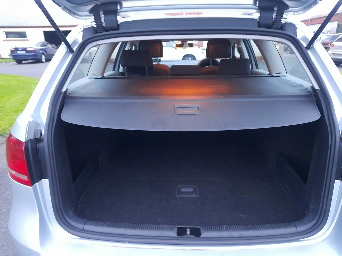 2012 Volkswagen Passat Estate Automatic - Image 2