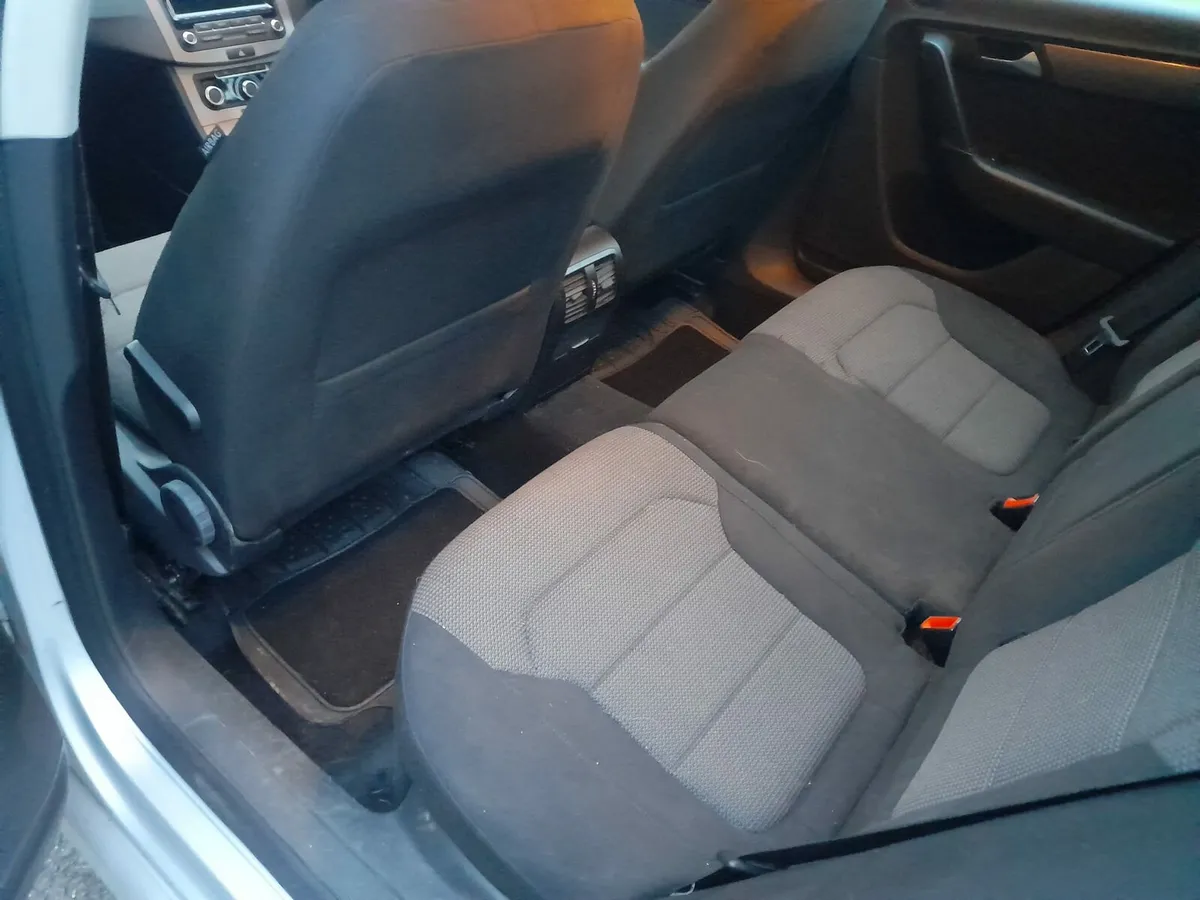2012 Volkswagen Passat Estate Automatic - Image 4