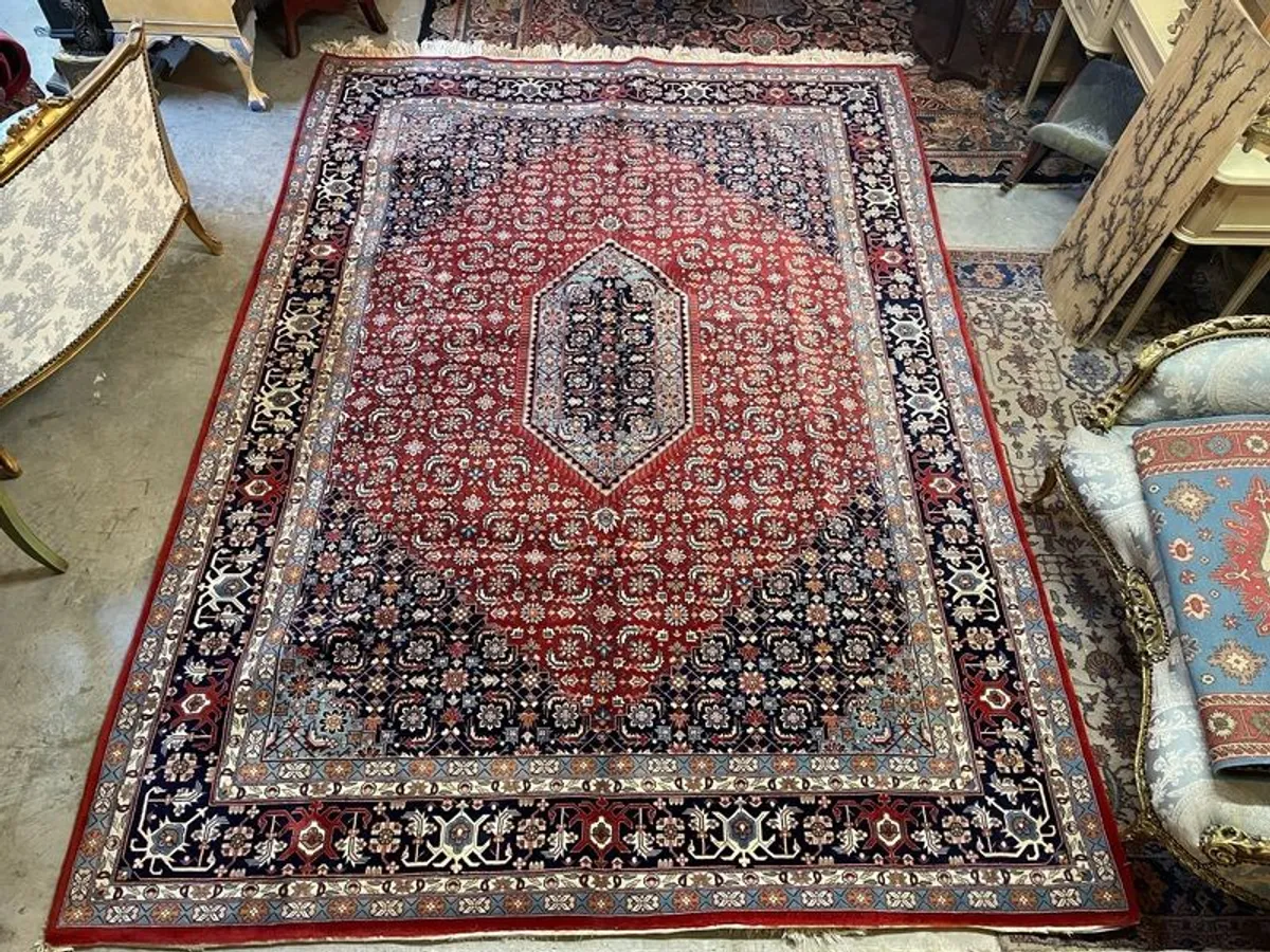 Very Good Large Hand- Knotted Bidjar Rug - Image 1