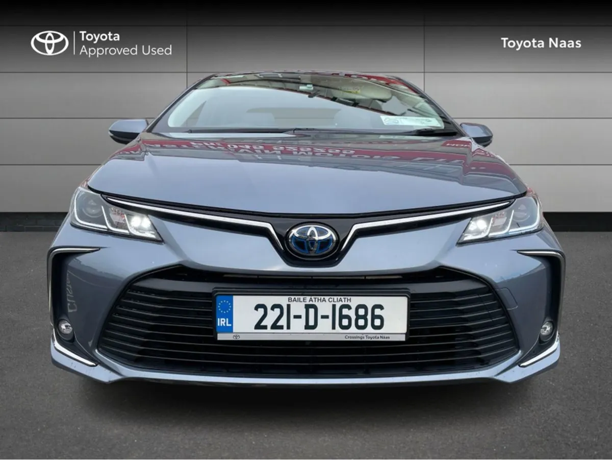 Toyota Corolla Hybrid Luna Sport 4DR - SAT NAV / - Image 4