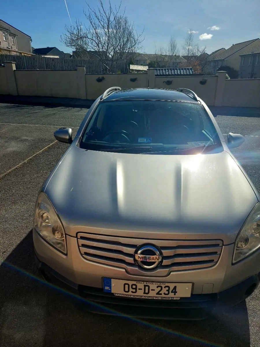 2009 Nissan Qashqai +2 - Image 1