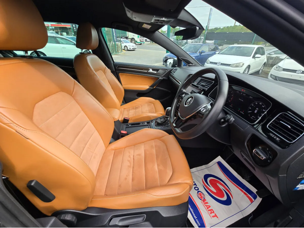 Volkswagen Golf 1.4 TSI SPECIAL TAN LEATHER SEATS - Image 2