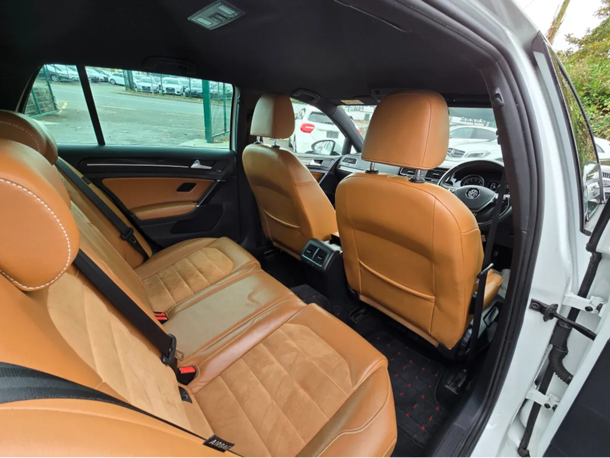 Volkswagen Golf ( 152 ) HIGHLINE TAN LEATHER SEATS - Image 3