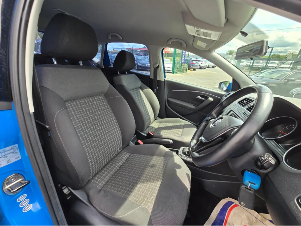 Volkswagen Polo ( 142 )1.2 TSI  - BLUEMOTION -  SI - Image 2