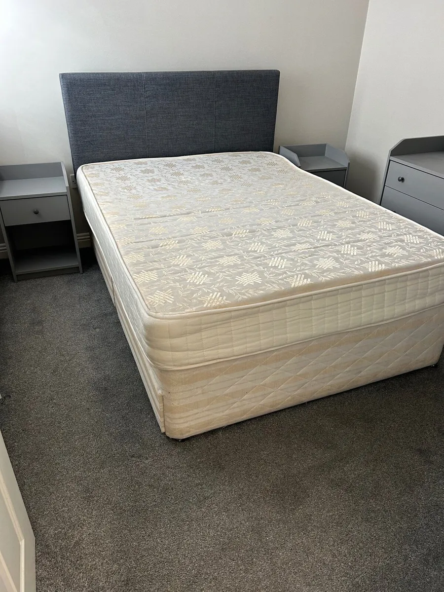 FURNITURE & BEDS - Image 2