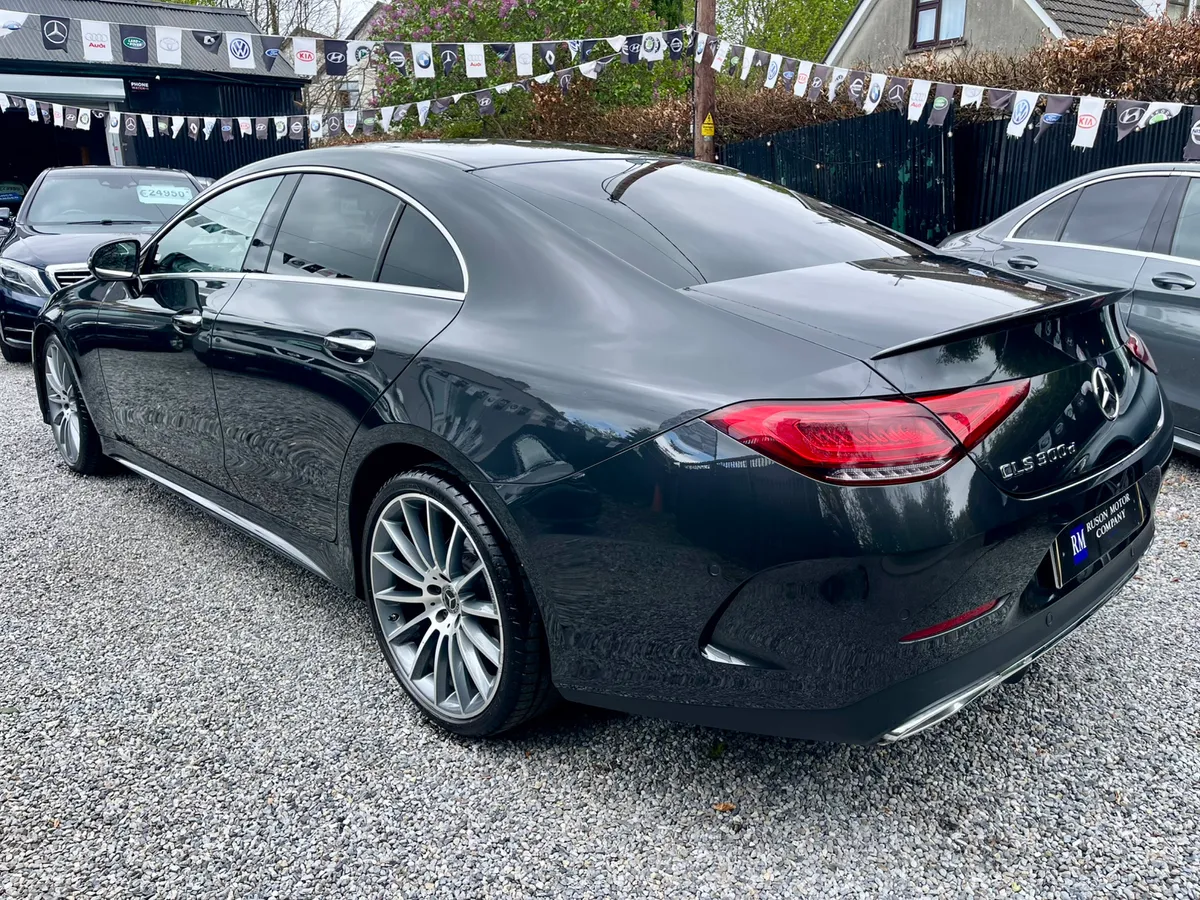 211 Mercedes CLS 300d - Image 3