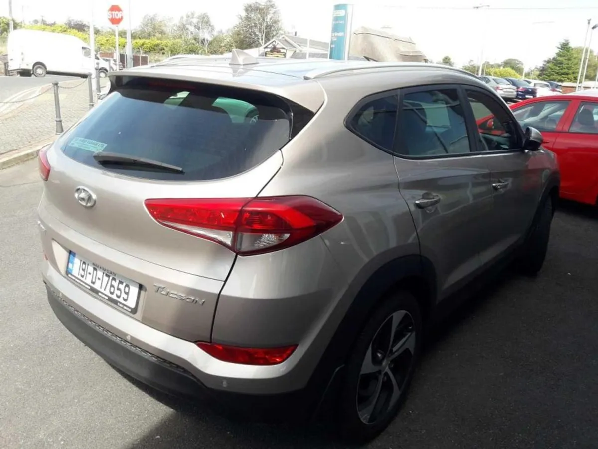 Hyundai Tucson Ix35 Executive SE 5DR - Image 3