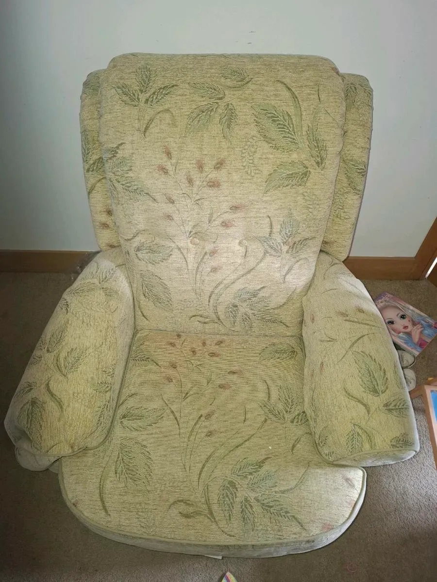 3 Piece Suite - Image 2