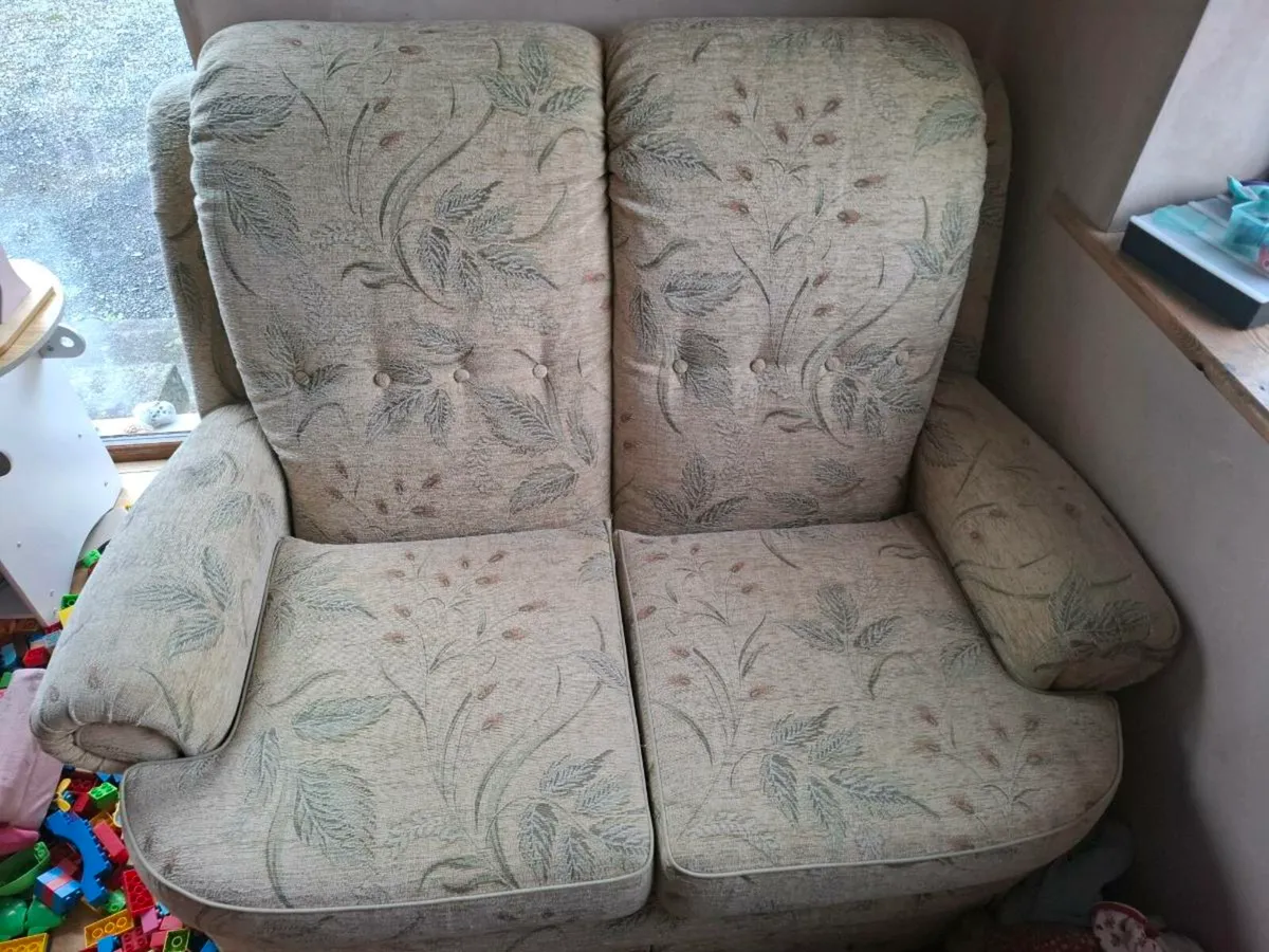 3 Piece Suite - Image 3