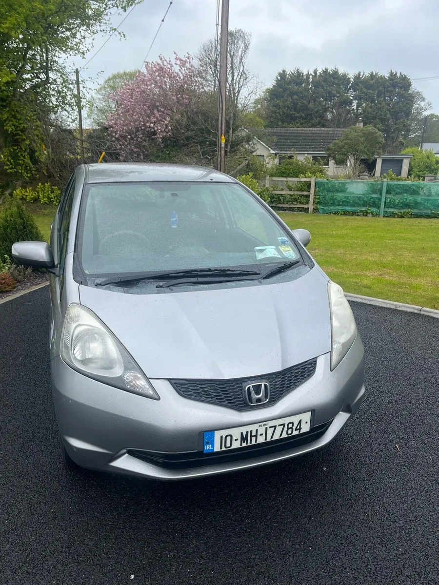 HONDA JAZZ 2010 - Image 2