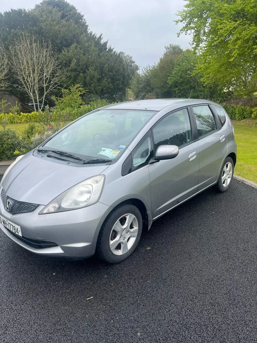 HONDA JAZZ 2010 - Image 4