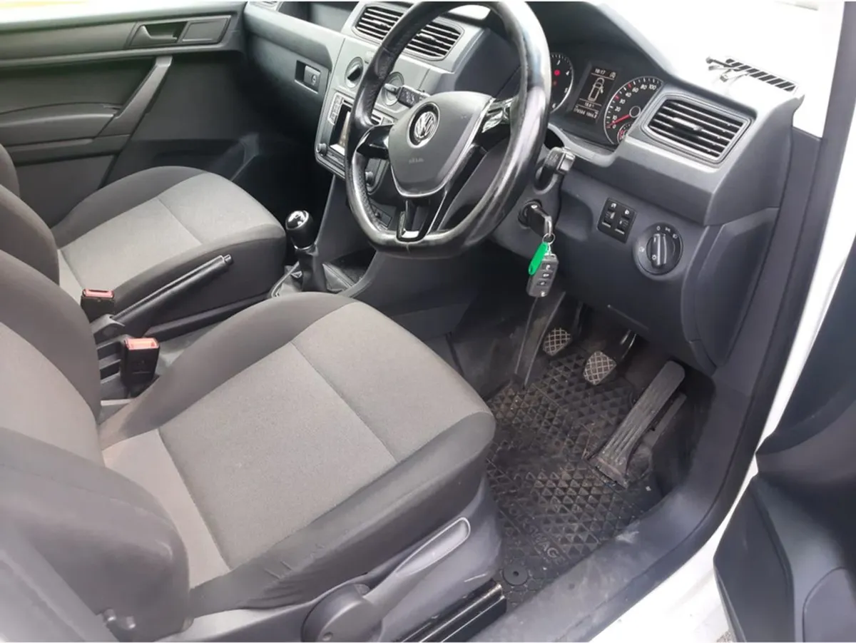 Volkswagen Caddy PVM Trend TDI 102HP Manual 5spee - Image 4