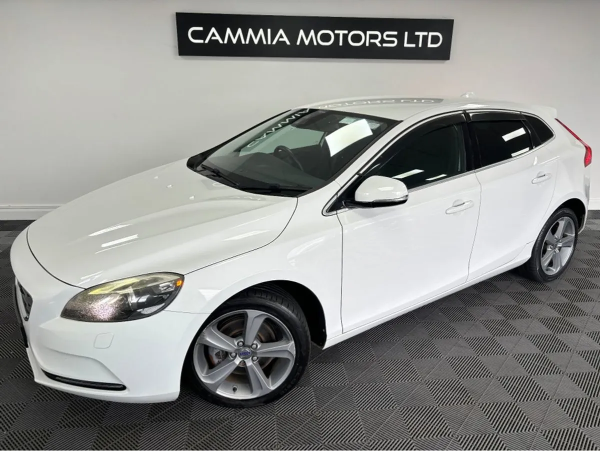 Volvo V40 Volvo V40 4DR Auto 1.6 Petrol Auto heat - Image 2