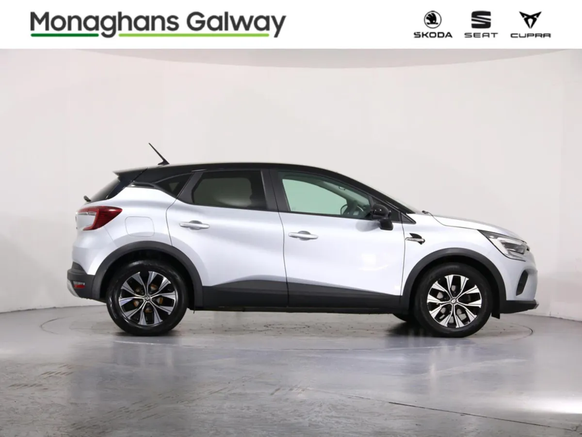 Renault Captur LIMITED EDITION NAEB TCE 90 5DR - Image 3