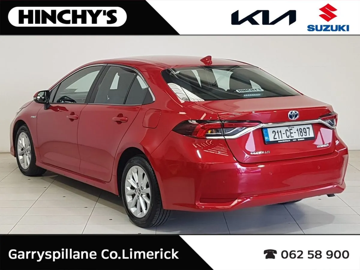 Toyota Corolla 1.8 Hybrid Aura Saloon - Image 3