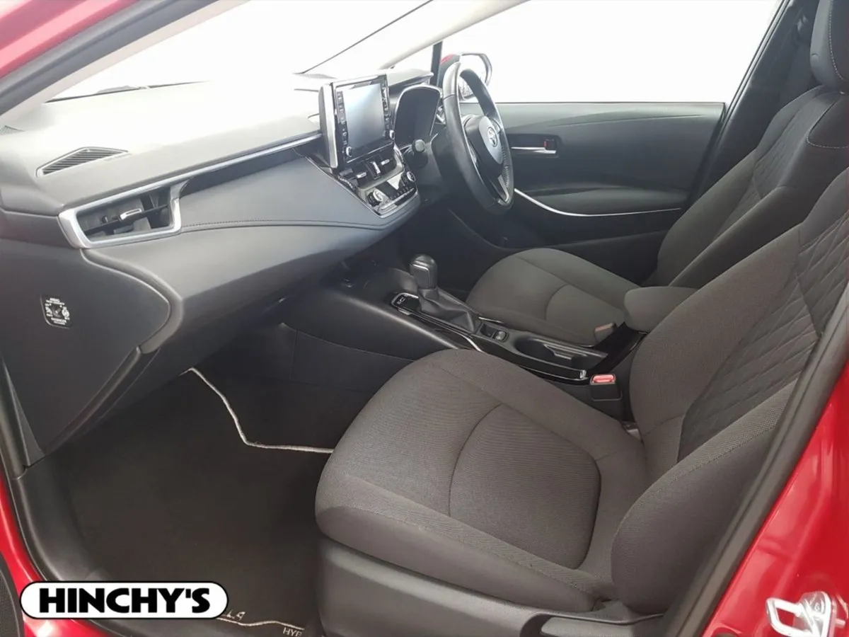 Toyota Corolla 1.8 Hybrid Aura Saloon - Image 4