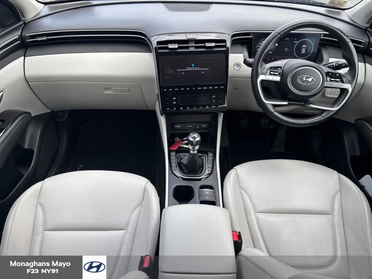 Hyundai Tucson EXECUTIVE PLUS 1.6 DIESEL 5DR - Image 2