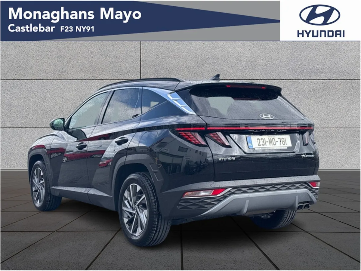 Hyundai Tucson EXECUTIVE PLUS 1.6 DIESEL 5DR - Image 3