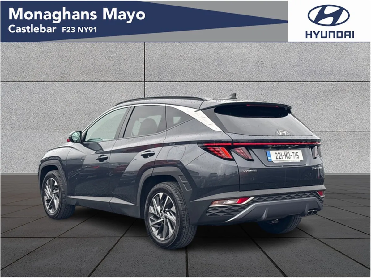 Hyundai Tucson EXECUTIVE PLUS DIESEL 5 5DR - Image 3