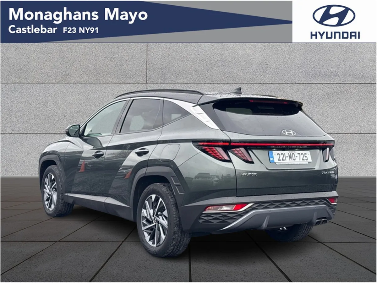 Hyundai Tucson EXECUTIVE PLUS 1.6 DIESEL 2TONE 5DR - Image 3