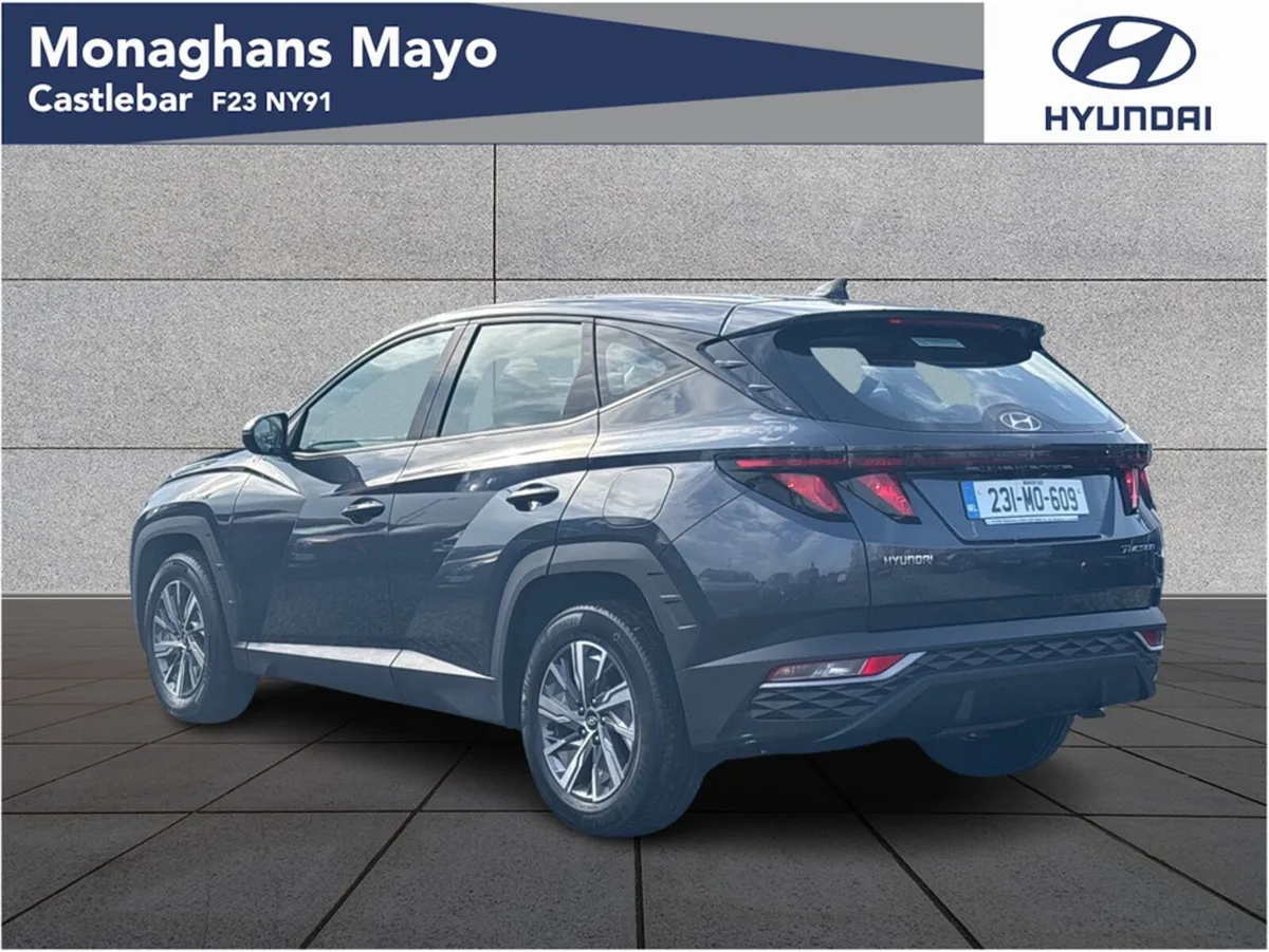 Hyundai Tucson COMFORT PLUS 1.6 DIESEL 5DR - Image 3