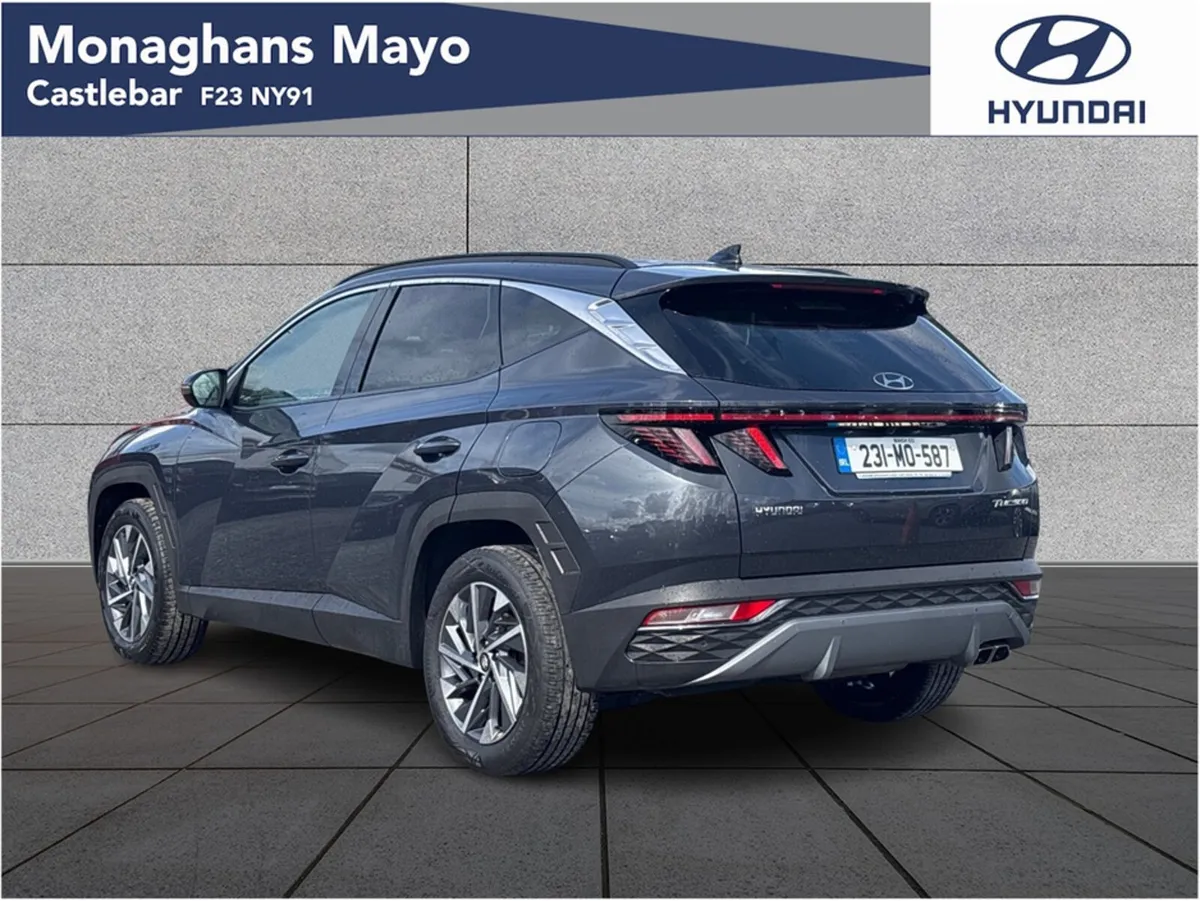 Hyundai Tucson EXECUTIVE PLUS 5DR - Image 3