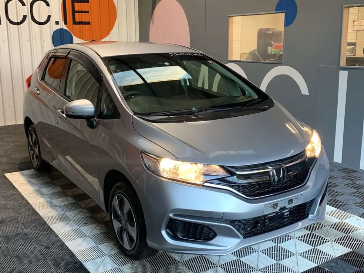Honda Fit Honda Fit 1.5 Hybrid / Cruise Control / - Image 1