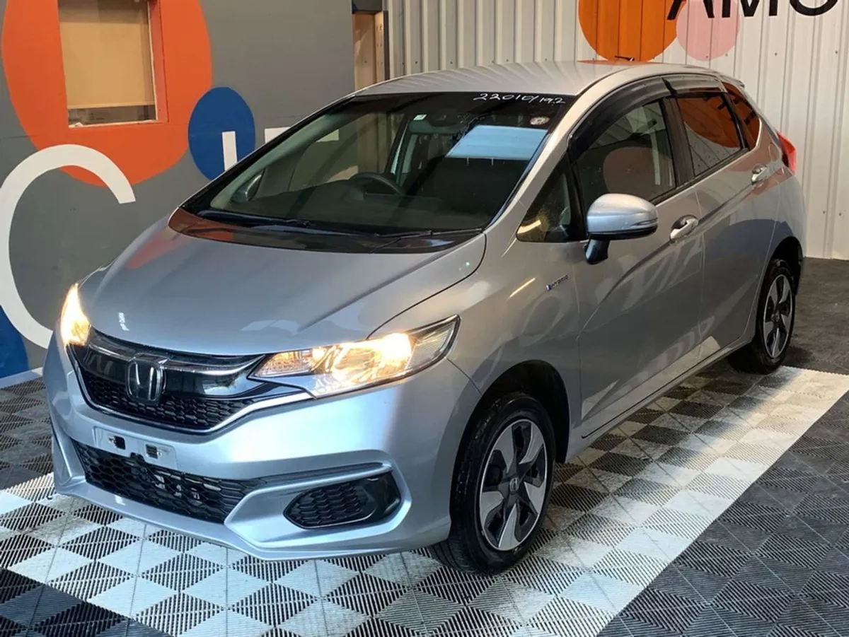 Honda Fit Honda Fit 1.5 Hybrid / Cruise Control / - Image 3