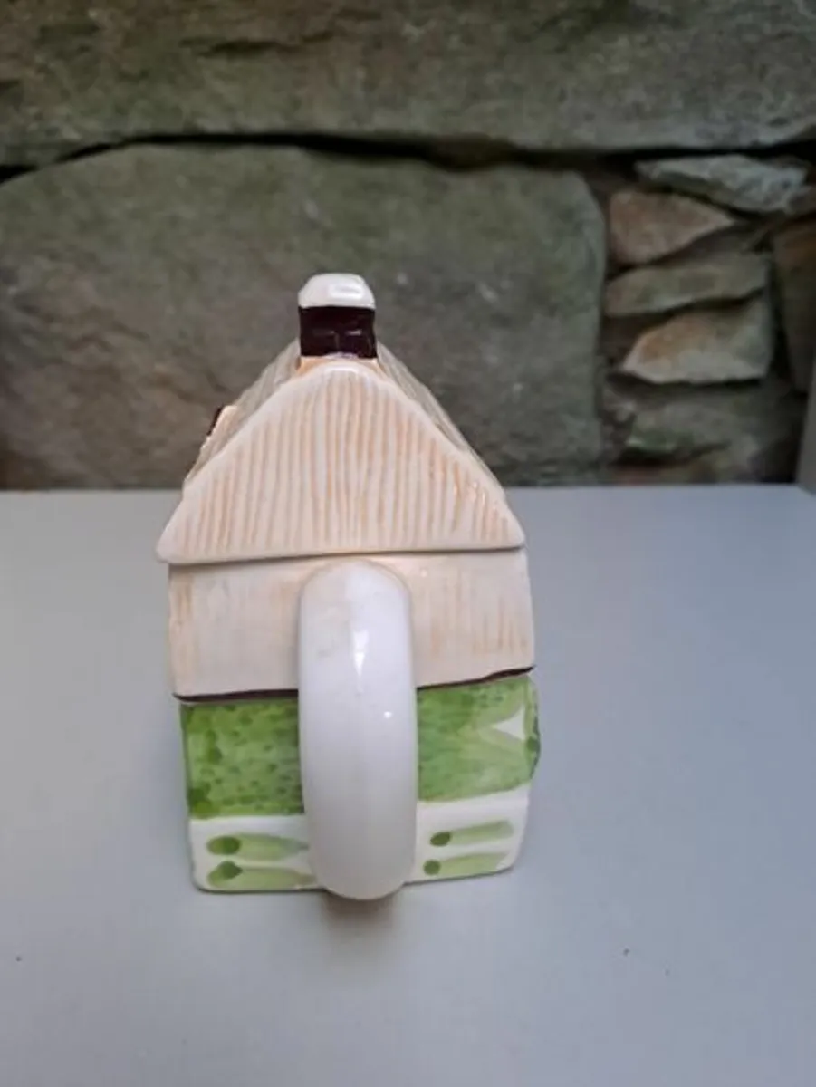English Cottage teapot - Image 2