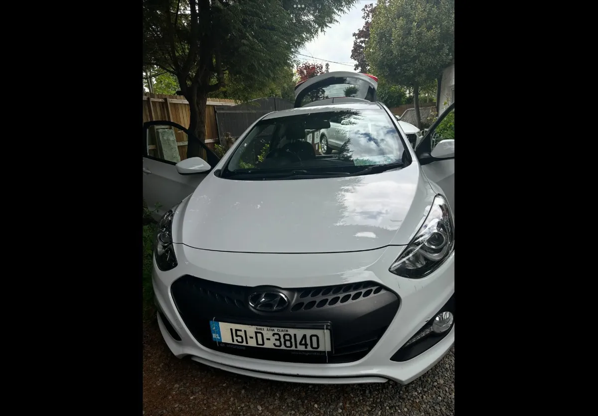 Hyundai i30 2015 - Image 2