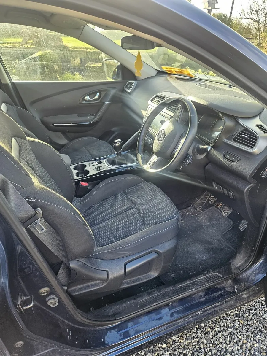 Renault Kadjar 2016 - Image 2