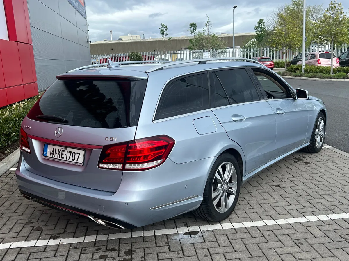 Mercedes-Benz E-Class 2014 - Image 2