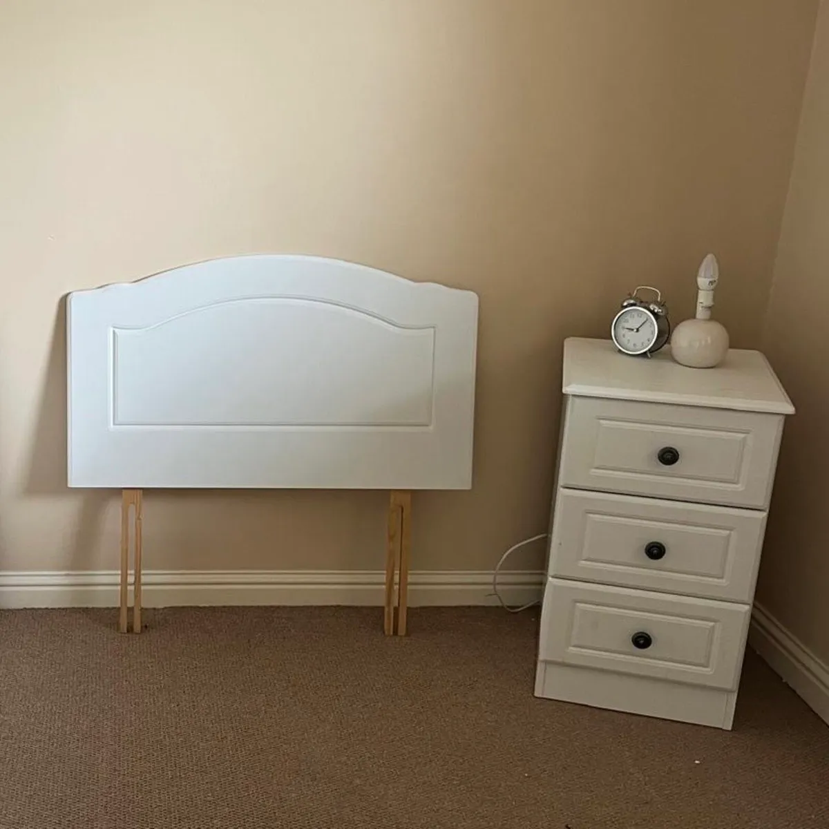 Matching headboard & locker for single room