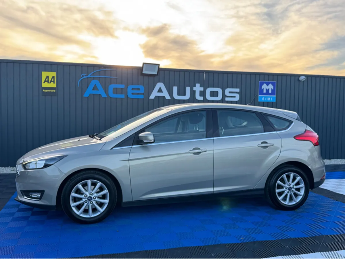Ford Focus ***DEPOSIT TAKEN*** TITANIUM 1.5 DIESEL - Image 3
