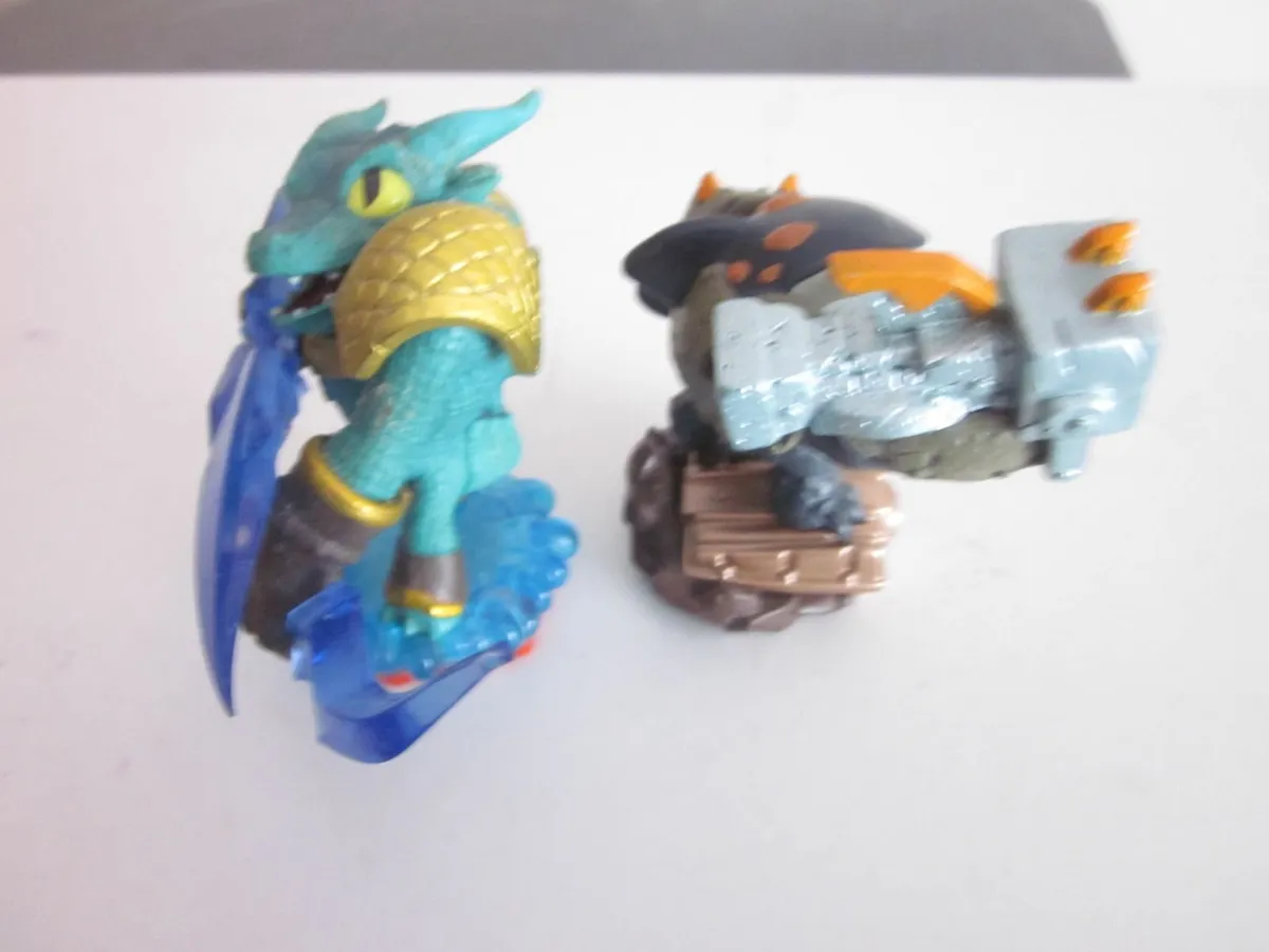 Two Skylanders  Figures - Image 2