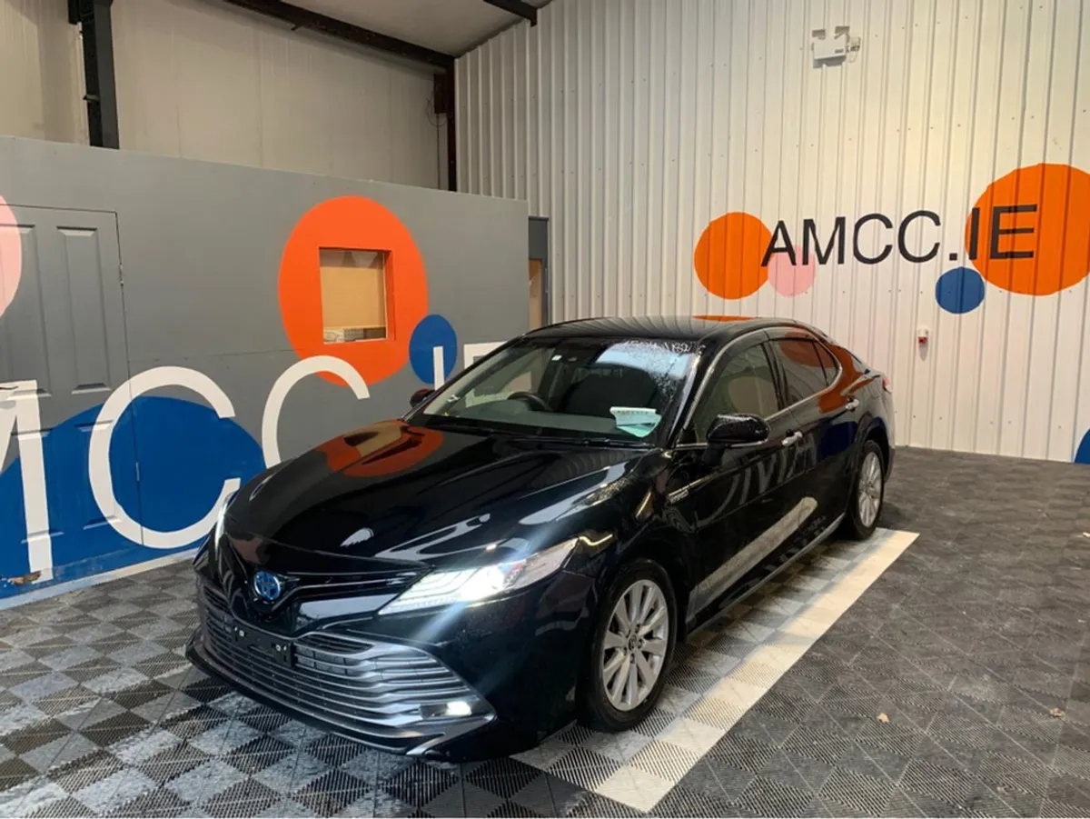 Toyota Camry MAY Sale Only  22 950  2.5 Hybrid / - Image 2