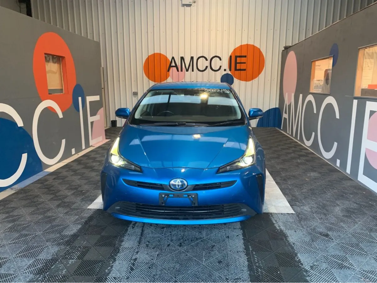 Toyota Prius MAY Sale Only  17950 60k KMs / Rever - Image 2