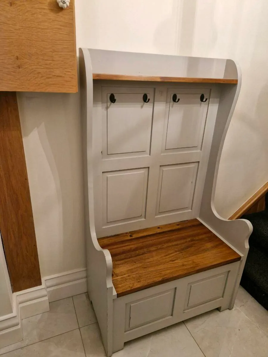 Hallway Storage Bench - Image 2
