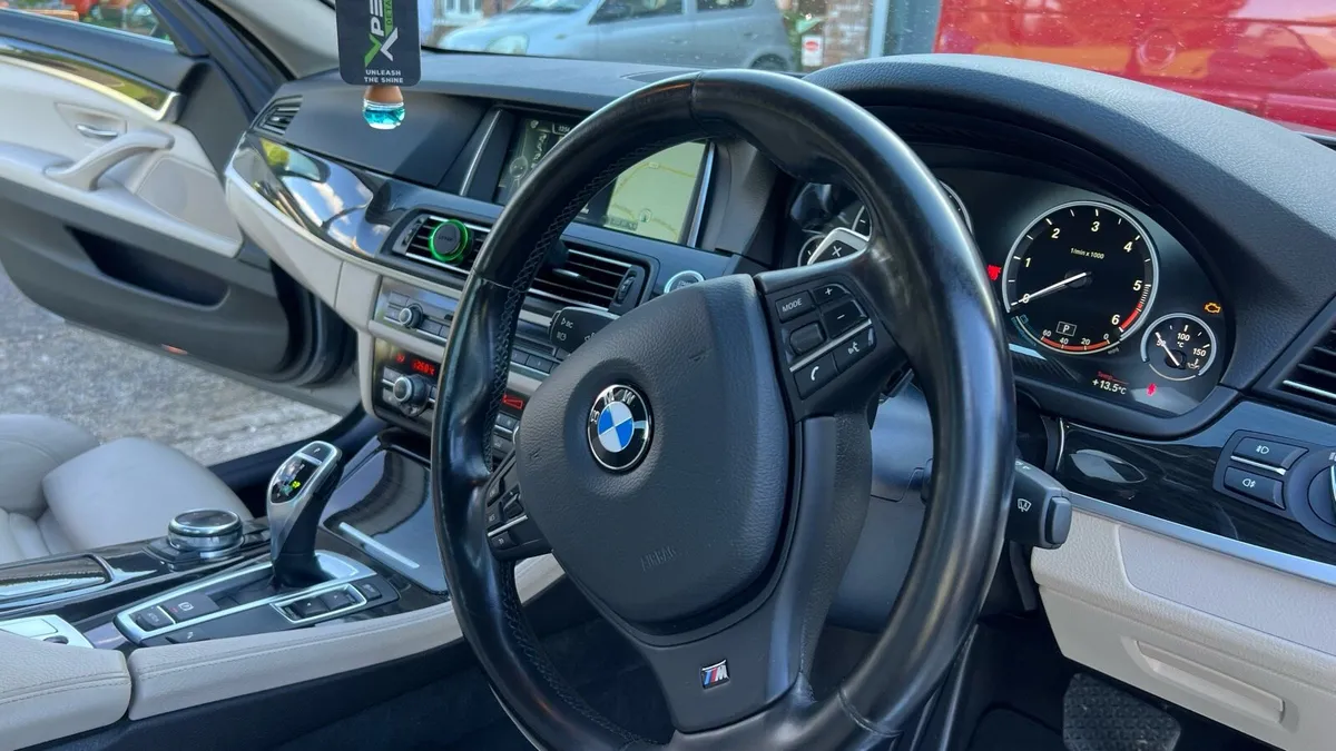 BMW 530d 2014 luxury model - Image 4