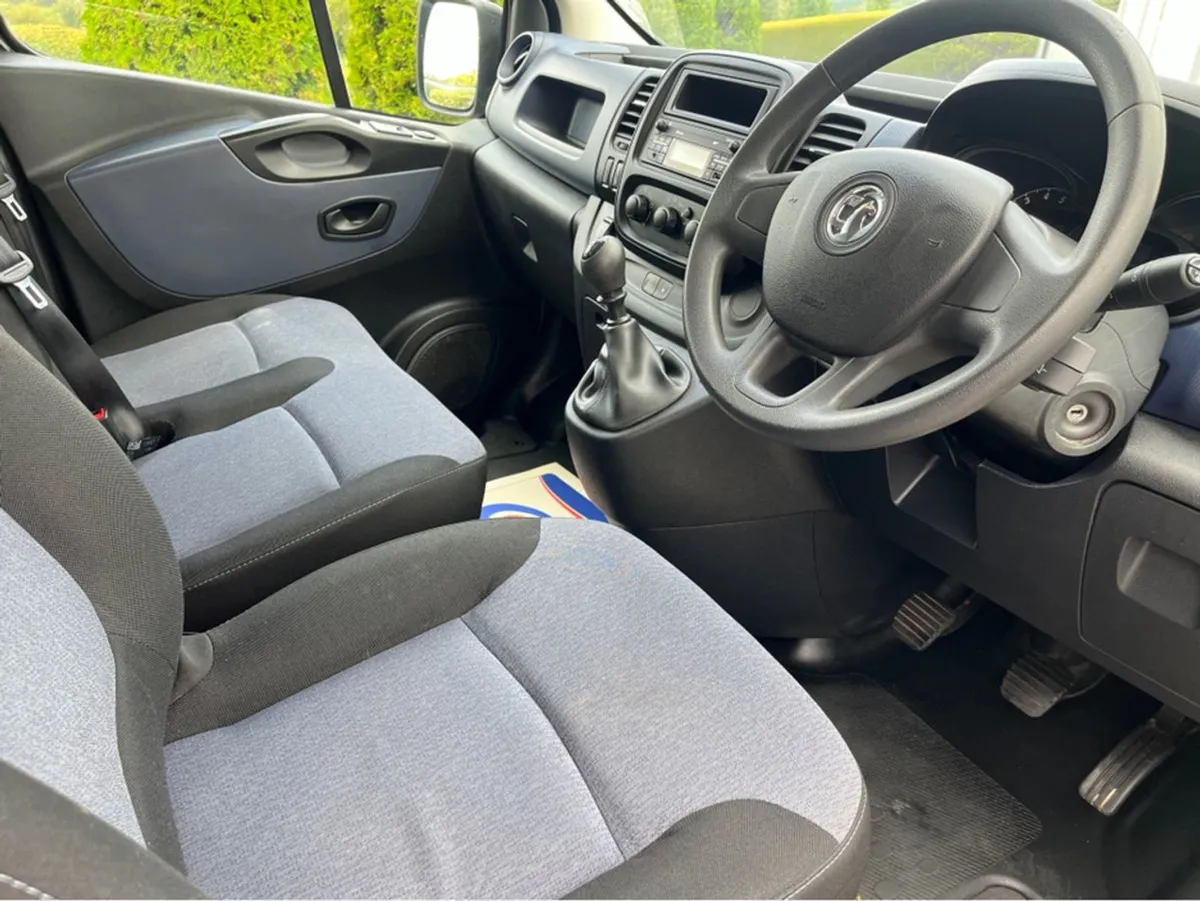 Opel Vivaro DCI 12 Months Warranty - Image 4