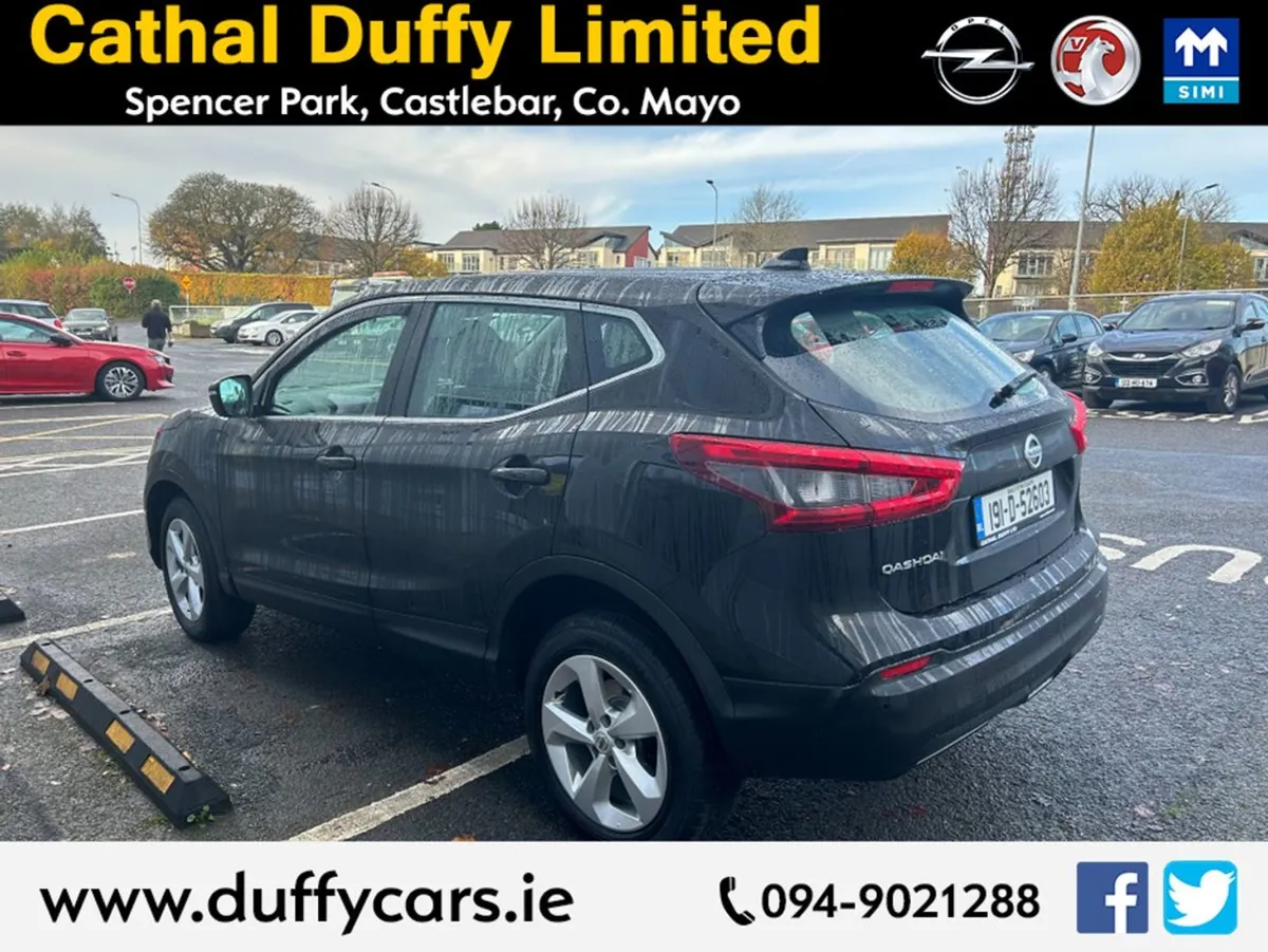 Nissan QASHQAI 1.5 DCI Acenta Premium 115PS 5DR F - Image 4